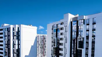 Будинок №8 сучасного району Manhattan введено в експлуатацію